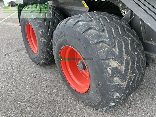 Empacadora gigant - Claas - quadrant 5300 fc t