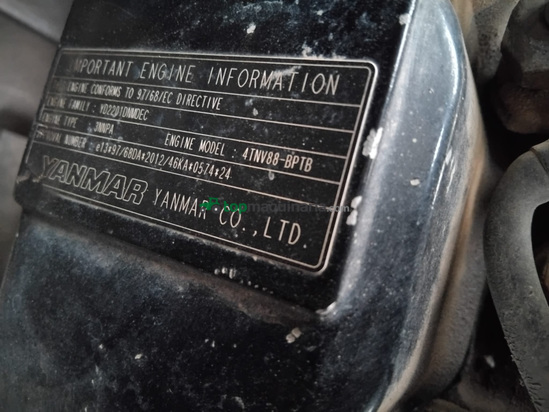 Miniexcavadora TAKEUCHI TB250