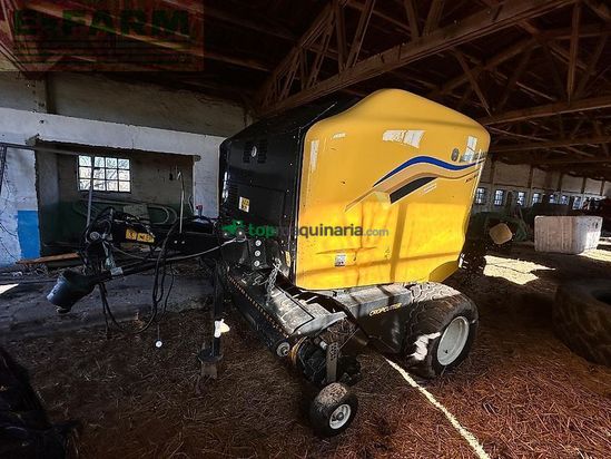 Empacadora gigant - New Holland - br 6090 / roll-bar 125