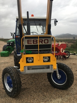Tractor agrícola - Ebro - 6100 con Pala