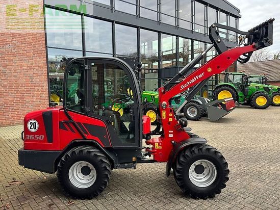 Minicargadora - Schaffer - 3650