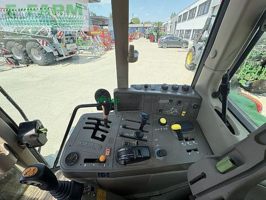 Tractor agrícola - John Deere - 6230 + hauer frontlader