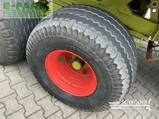 Empacadora gigant - Claas - quadrant 2200 rc