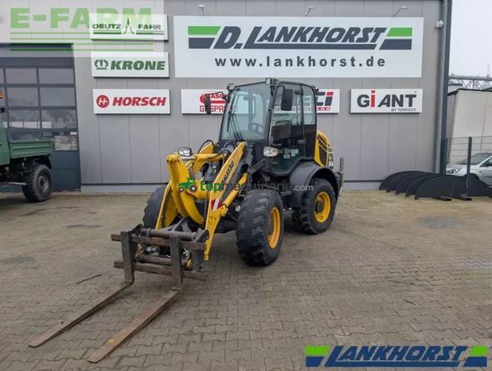 Minicargadora - Komatsu - wa 80m-8