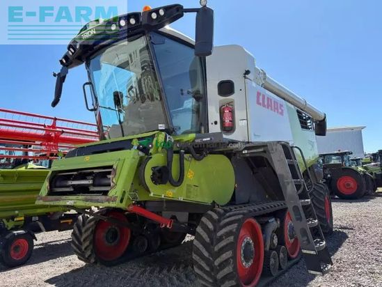 Cosechadora de Cereal - Claas - trion 660 terra trac