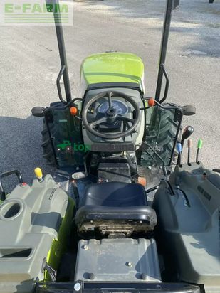 Tractor agrícola - Claas - nexos 240 f arceau 4rm F