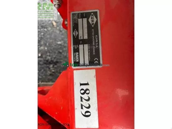 Esparcidor - Kuhn - axis 401 w