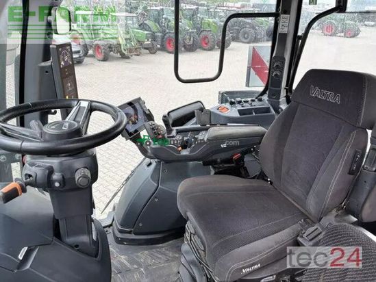 Tractor agrícola - Valtra - q305