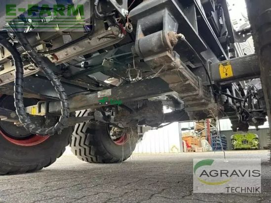 Empacadora gigant - Claas - quadrant 5200 fc tandem