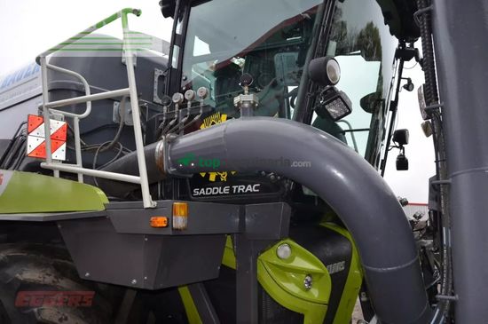 Esparcidor - Claas - xerion 4200 saddle trac bauer