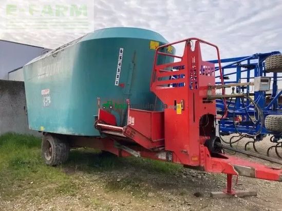 Remolqu esparcidor -  - activa