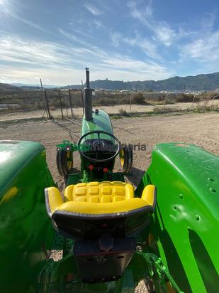 Tractor agrícola - John Deere - 2030