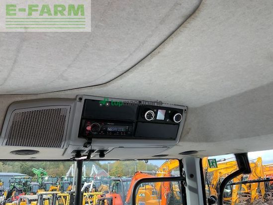 Tractor agrícola - Valtra - t235 versu tractor (st24702) Versu