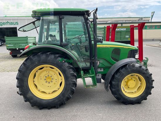 Tractor agrícola - John Deere - 5820