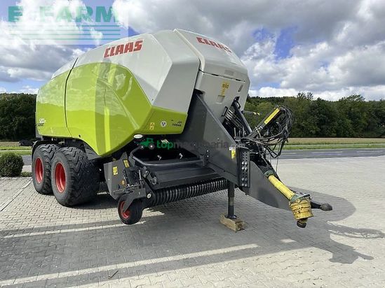 Empacadora gigant - Claas - quadrant 5200 fc tandem