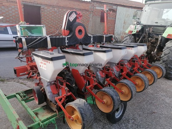 Sembradora Kuhn - Planter 2