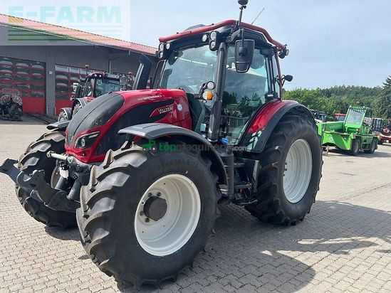 Tractor agrícola - Valtra - n155 a mit rüfa und forstkabine