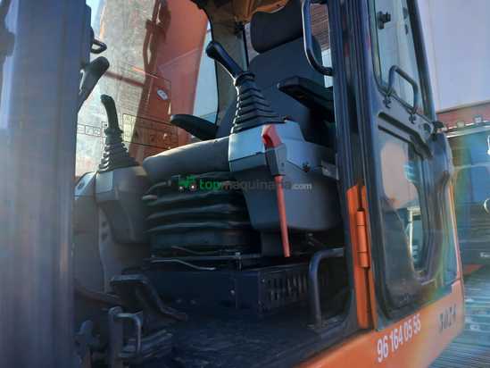 Excavadora DOOSAN DX235LCR