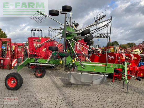 Rastrillo - Fendt - former 880