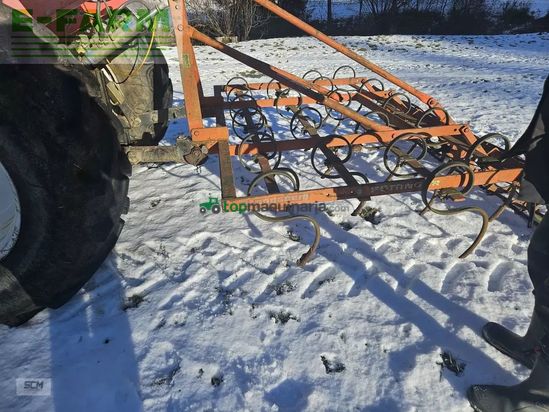 Cultivador - Pöttinger - leichtgrubber