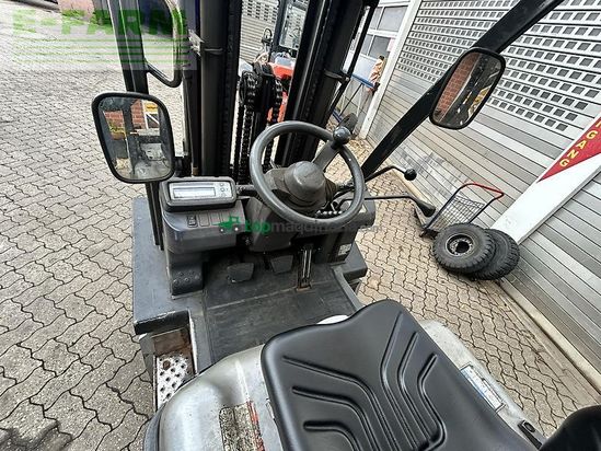 Elevadora - Nissan - yg1d2a300 - dieselstapler mit triplexmast
