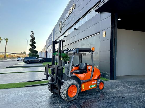 Carretilla diesel  Ausa Ch130 4x4