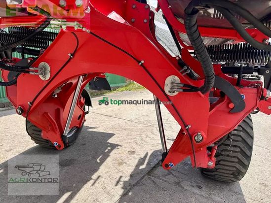 Rastrillo - Kuhn - merge maxx 950 - bandschwader