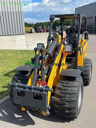 Minicargadora - Schaffer - 2430 slt