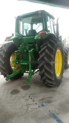 Tractor agrícola - John Deere - 6820 con pala 