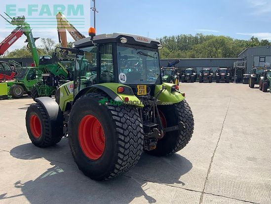 Tractor agrícola - Claas - 320 axos tractor (st27314)
