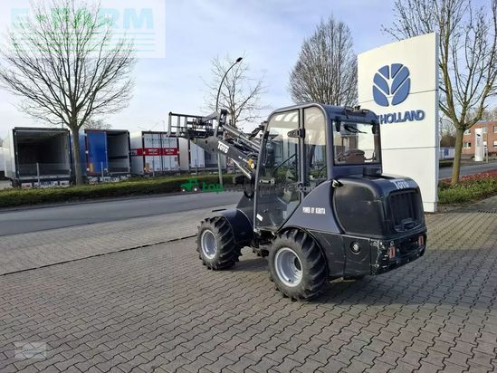 Minicargadora -  - toyo ku 836-ii