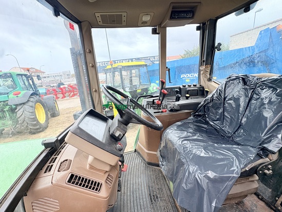 Tractor agrícola - John Deere - 6900