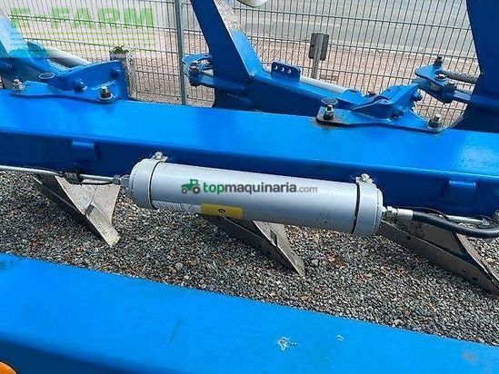 Arado - Overum - dvl 71080 h aufsattelpflug 7-schar streifen