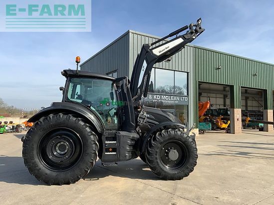 Tractor agrícola - Valtra - t235 versu tractor (st25946)