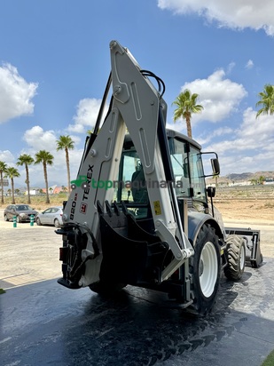 Retro Mixta Terex  820