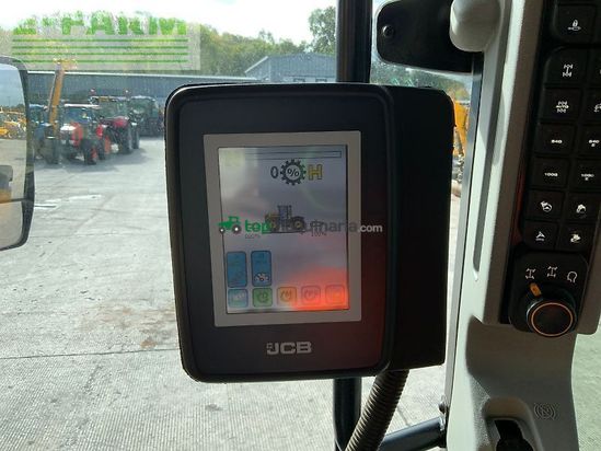 Tractor agrícola - JCB - 4220 fastrac (st24632)