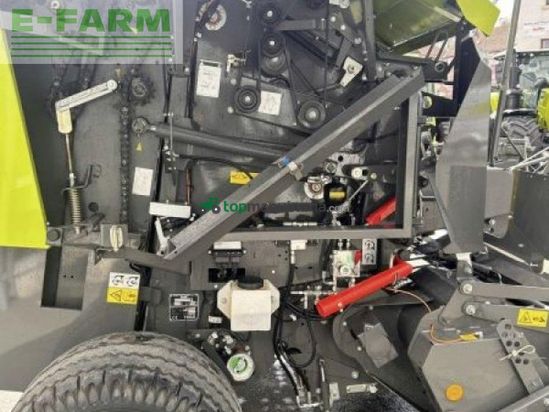 Empacadora gigant - Claas - rollant 520 rc cnob-edition