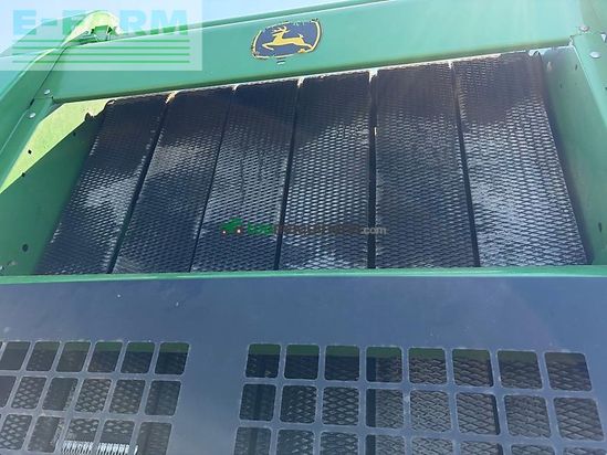 Empacadora gigant - John Deere - 864
