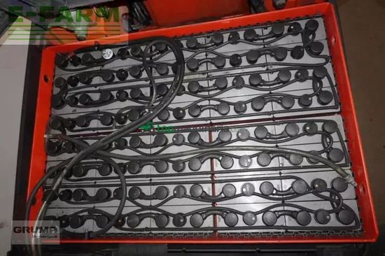 Elevadora - Linde - e 30/600 h 387