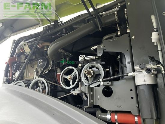 Cosechadora de Cereal - Claas - jaguar 870 + pick up 300