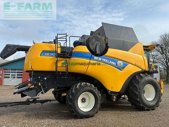 Cosechadora de Cereal - New Holland - cx 8.90 slh