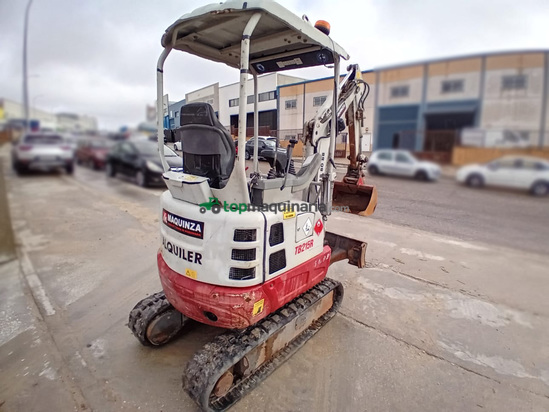 Miniexcavadora TAKEUCHI TB215R