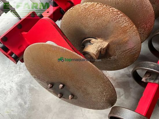 Sembradora - Pöttinger - terrasem c4 artis plus