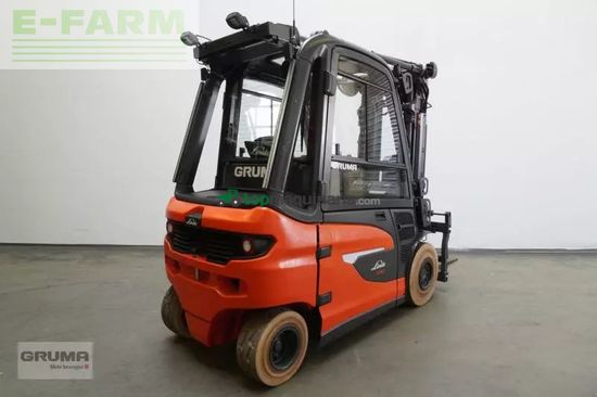 Elevadora - Linde - e 30 ion 1252