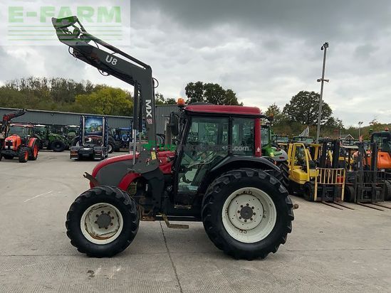 Tractor agrícola - Valtra - a93 tractor (st24382)