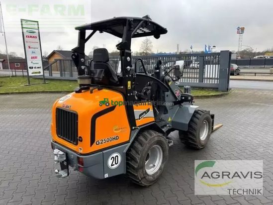 Minicargadora - Giant - g2500 hd