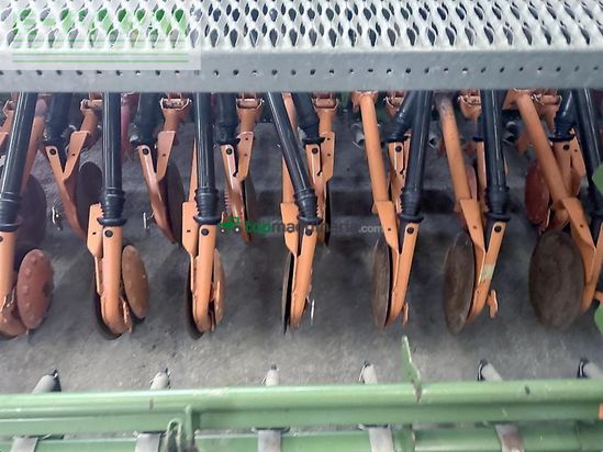Sembradora - Amazone - ad-p 302 airstar profi ke 303