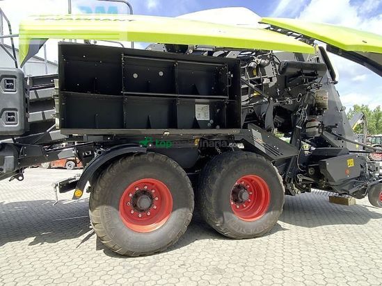 Empacadora gigant - Claas - quadrant 5300 fc t