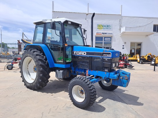 Tractor agrícola - Ford - 7740