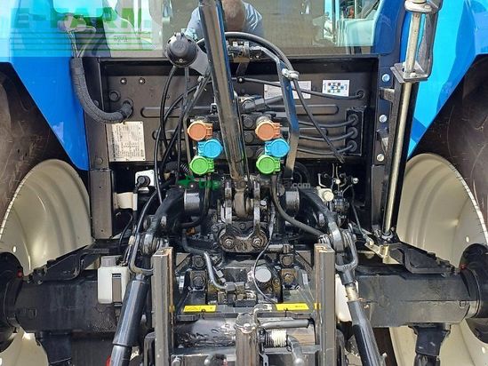 Tractor agrícola - New Holland - t 5.85